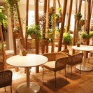 【カフェスタッフ】★平日のみ週3日～ＯＫ★ピアノ生演奏が流れる、...