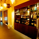 【アルバイト募集】カウンター/ホールスタッフ！週2勤務から☆麻布十番☆イタリアン、ドイツ料理を中心としたカジュアルダイニングバー「EuropeanBar Kuru」の画像