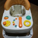 Combi 歩行器の画像