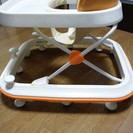 Combi 歩行器の画像