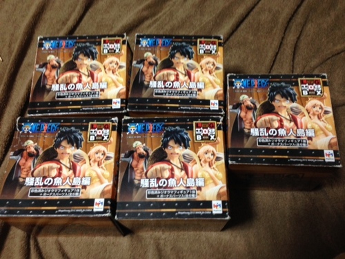 ワンピースのフィギア5点セット！！新品です。
