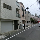 ペットと住める！セコム付　綾瀬駅近の鉄骨３階建　落ち着いたシェアハウス - 足立区
