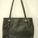 【GUESS】フォーマルバッグ　【美品】の画像