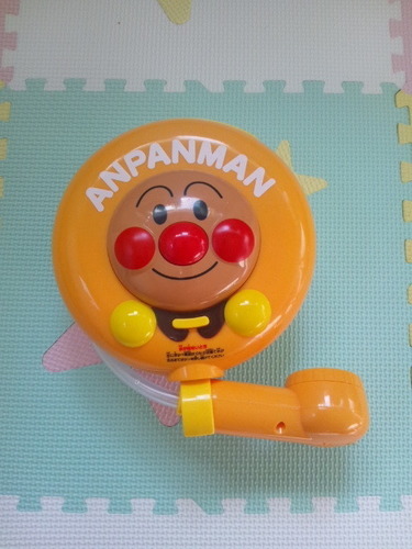（決定しました）アンパンマン　どこでもシャワー　２回使用のみ　プールや風呂水をそのままシャワーにできて経済的