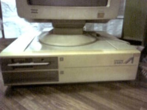 古いデスクトップパソコン富士通製 FACOM9450 Ⅱ (キヒロ