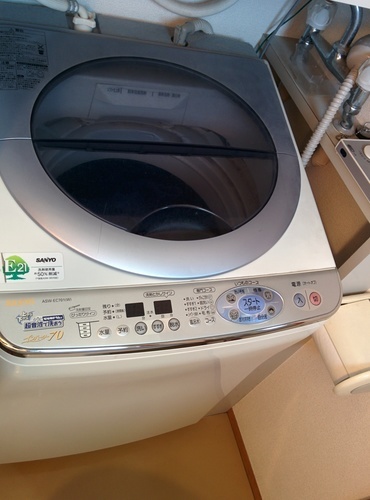サンヨー全自動洗濯機(乾燥機能なし)あげます (カワッシー サンヨー全自動洗濯機(乾燥機能なし)あげます (カワッシー