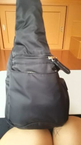 婦人向けの肩かけバック
