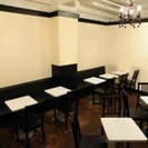 カフェ　ホールスタッフ男女募集　！！