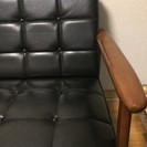 カリモク60kチェア 2シーターソファ 皮黒の画像