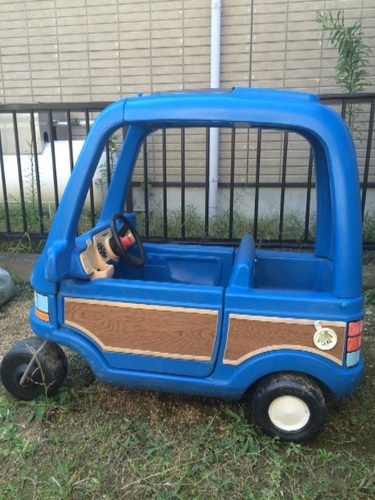 リトルタイクス 足蹴り乗用車