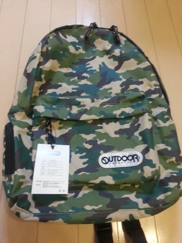 最終値下げ！ 新品! OUTDOOR PRODUCTS  迷彩 リュックサック (10月17日購入)