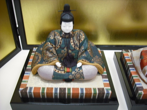 値下げ。家具卸廃業未使用新品　ひな人形　最高級木目込み７段飾り。　一秀作・桂雛　木製展示台他付属付きセット