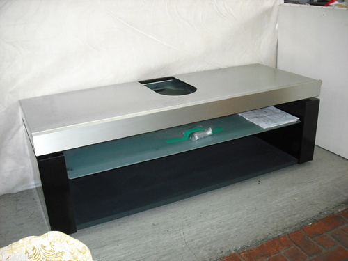 未使用新品　大型テレビボード。　ＨＩＴＡＣＨＩ　ｗ１４０ｄ５１ｈ４７、９０ｋｇグレー鏡面　