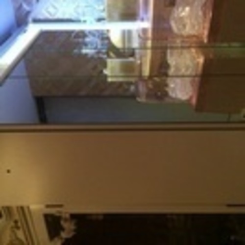 お部屋広々！ディノスのミラーキャビネット