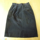 値下げ＊コーデュロイタイトスカート 黒 ❷の画像