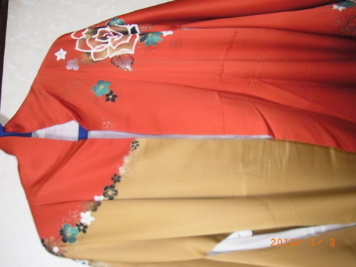 半値！華やかな振袖。作家物。５万円。　いま２.５万円！