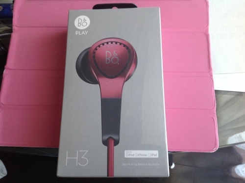 新品未開封超軽量ヘッドホンBeoPlay H3 赤 高級ヘッドホン