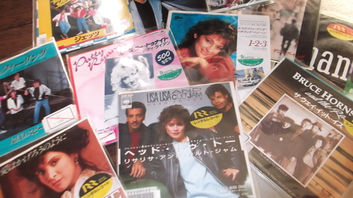 LP・EPレコード多数とレコード収納棚
