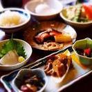 寮完備、三食食事付き、温泉入り放題！！　高収入、箱根のいいとこど...