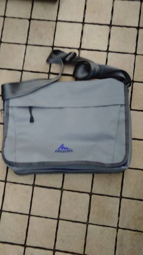 ★GREGORY グレゴリー メッセンジャーバッグ新品同様