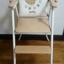 子供用食卓椅子の画像