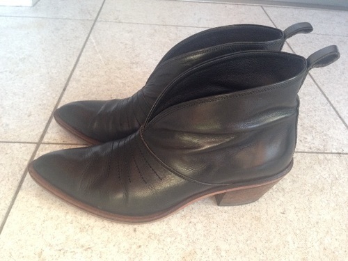 【超美品】ショートブーツ 本革 黒23.0