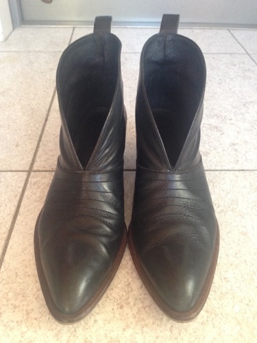 【超美品】ショートブーツ 本革 黒23.0