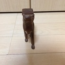 アジアンテイストな木彫りのラクダの画像