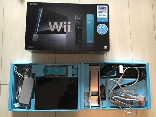 Wii本体 (クロ) Wiiリモコンプラス2個、Wiiスポーツリゾート