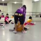 【キッズダンスメンバー募集中】キッズガーデン高津教室「キッズダンシング」クラスの案内です。　指導：神作彩葵咲　監修：鈴木智絵、梶原和歌子の画像