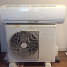 2014東芝エアコンRAS-221 GR (W)《おもに6畳用》の画像