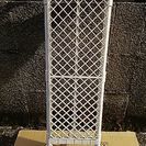 突っ張りタイプの棚  71cm～115cmの画像