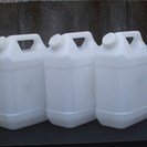４リットルポリタンク  ３個の画像