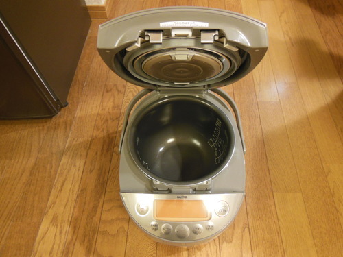 炊飯器　おどり炊き　SANYO　ECJ-LK18