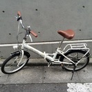 中古 折りたたみ自転車 6段変速ギア ホワイトの画像