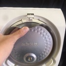 中古美品 炊飯器 東芝 TOSHIBA RC-5NS の画像