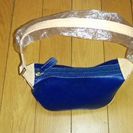 お値下げしました　未使用品　ミニバッグ　紺色の画像