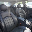 メルセデスベンツ　ＣＬＳ５００　ＤＶＤナビ、サンルーフ、黒革シート、ＥＴＣ、キーレス、ＨＩＤ、クルーズコントロール、シートヒーター　完全自社ローン※金利０％！！の画像
