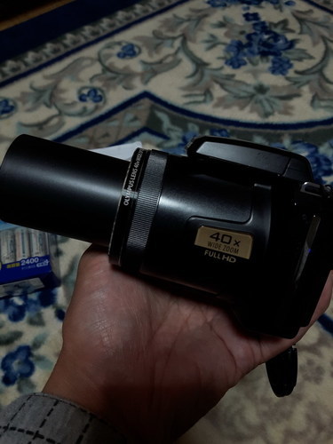 オリンパス SP-820UZ  光学 40倍　充電器付