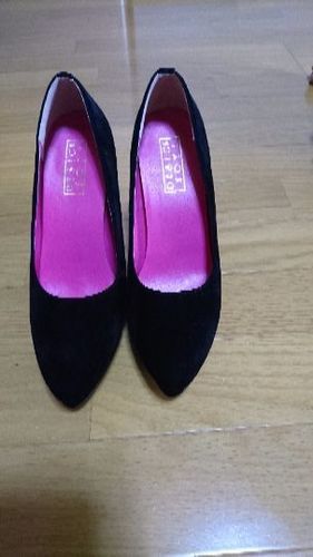 黒のパンプス