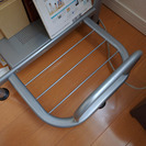 [あげます] ガラステーブル　パソコンデスクの画像