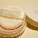 CHANEL LE BLANC ルースパウダー 20 OPALINEの画像