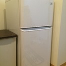 2013年製2ドア冷蔵庫の画像