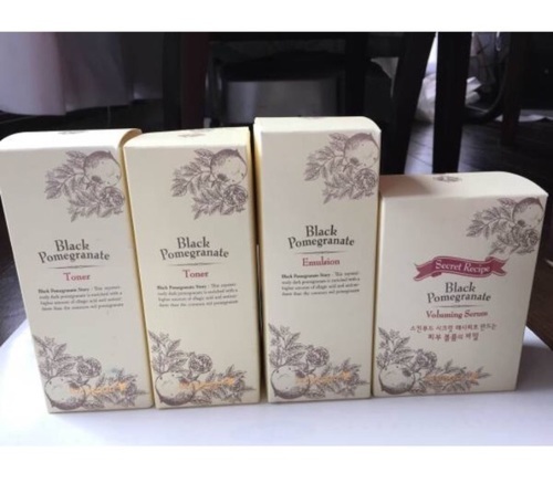 新品★SKINFOODブラックPGシリーズ☆化粧水×２、乳液、美容液＆おまけ