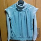 美品　Mサイズ　カットソーのアンサンブル　水色