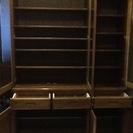 しっかりした作りの食器棚 (カリモク製)を引取り限定で出品します (引き渡し完了に付き受付を終了しました)．の画像