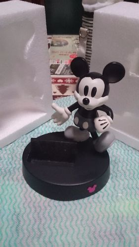 【純正品/非売品】ミッキー型スマホスタンド