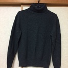 タートルネックセーター グレー UNIQLO