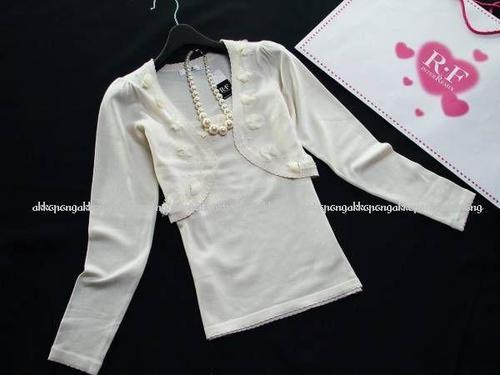 【新品】アールエフＲＦ 豪華パールフラワーライトニットアンサンブル