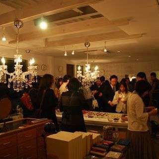 11月5日(11/5)  着席スタイルが嬉しいね (o^ー^o)...